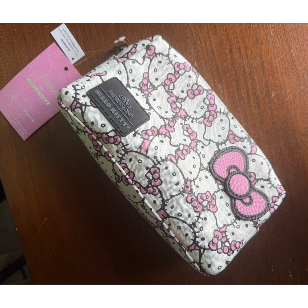 HELLO KITTY Impressions Vanity Cosmetic Pouch NWT White With Bows - Picture 2 of 10